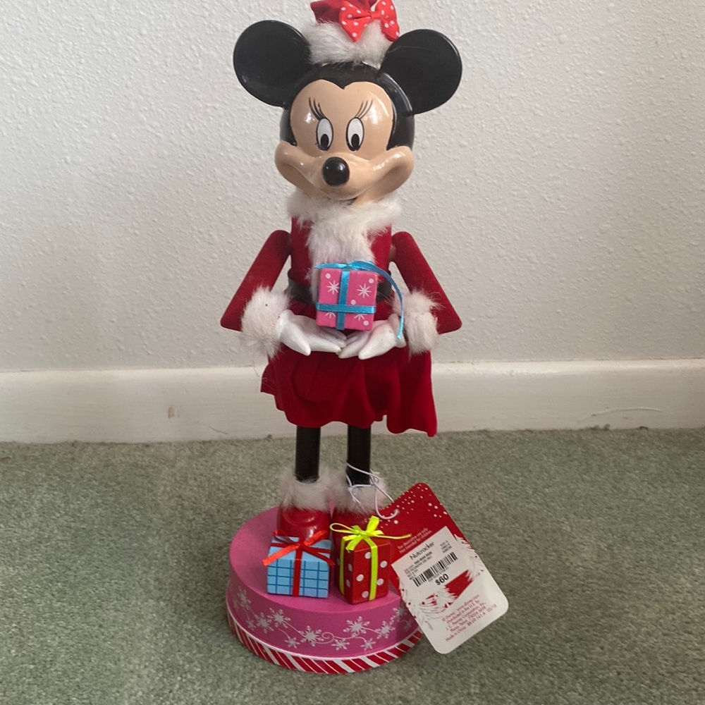 Minnie Mouse Christmas Nutcracker